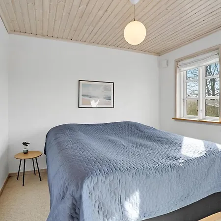 Feriehus In With Kitchen *