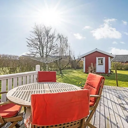 Feriehus In With Kitchen *