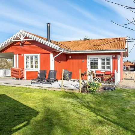 Feriehus In With Kitchen